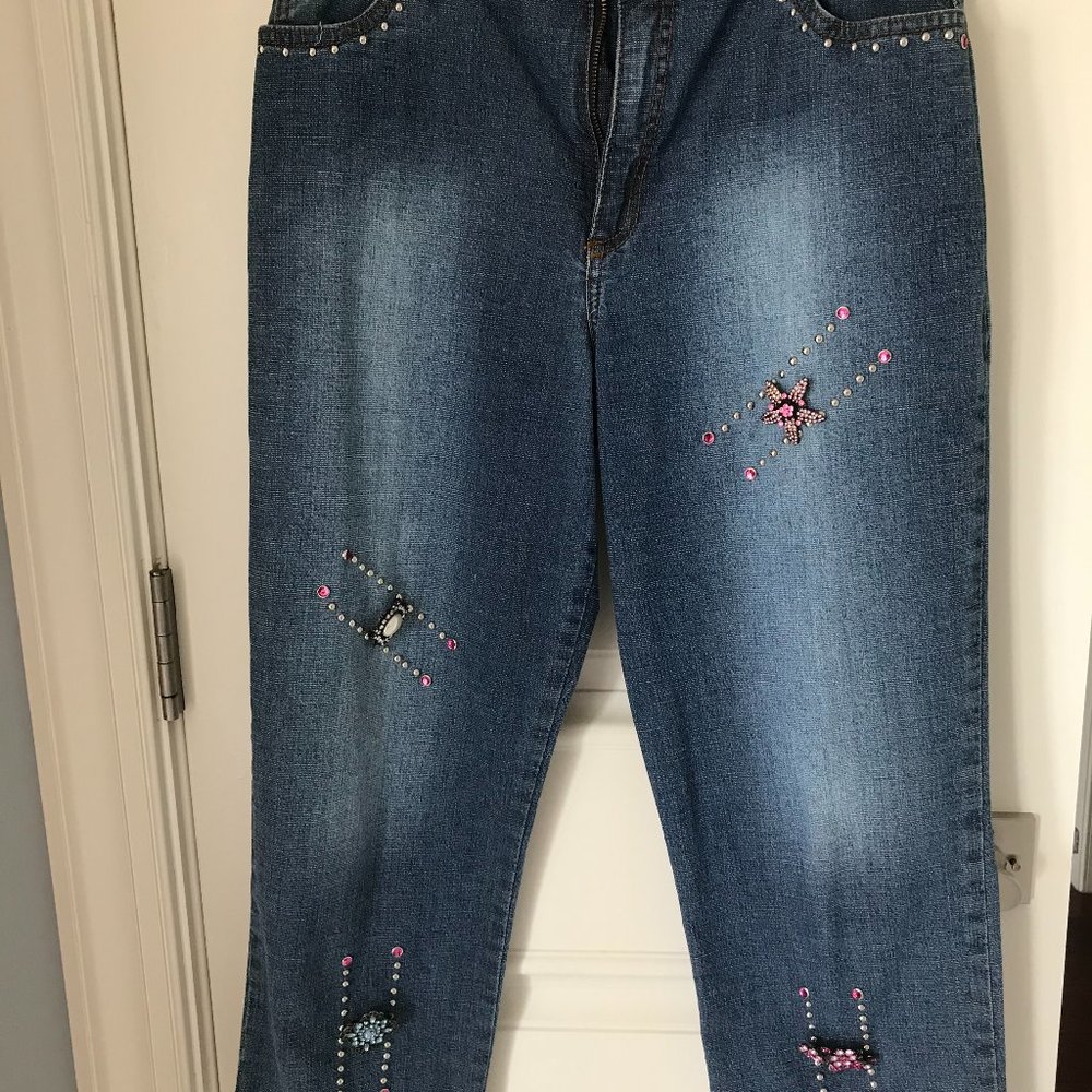 Cropped embellished jeans
